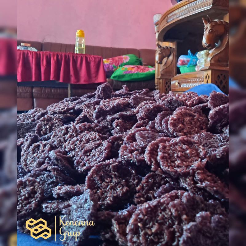 

Rengginang Mentah Ketan Hitam Manis Berat 500 Gram