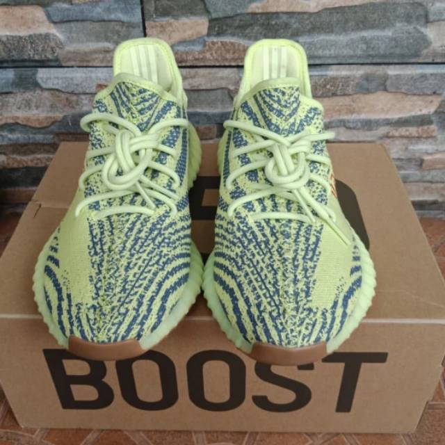 Yeezy 350 v2 semifrozen original