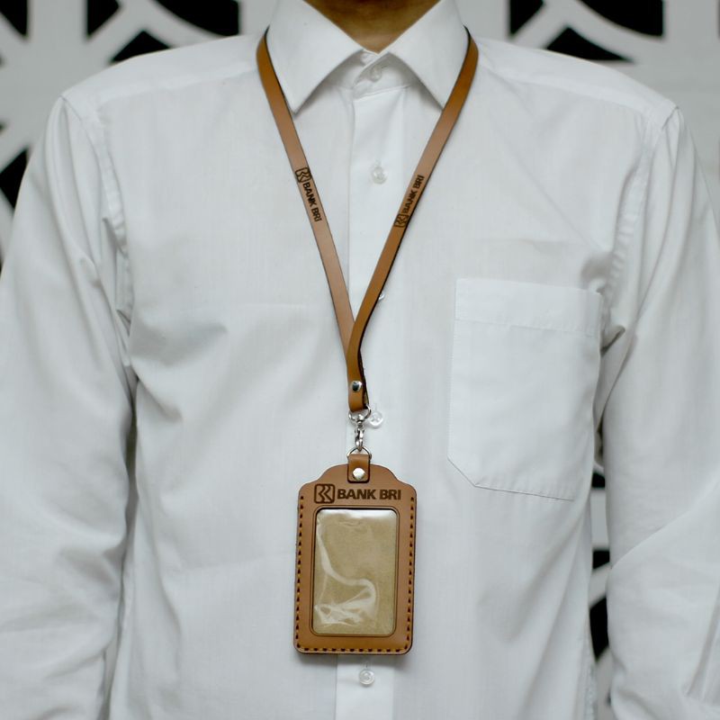 

Gantungan id card kulit / card holder custom