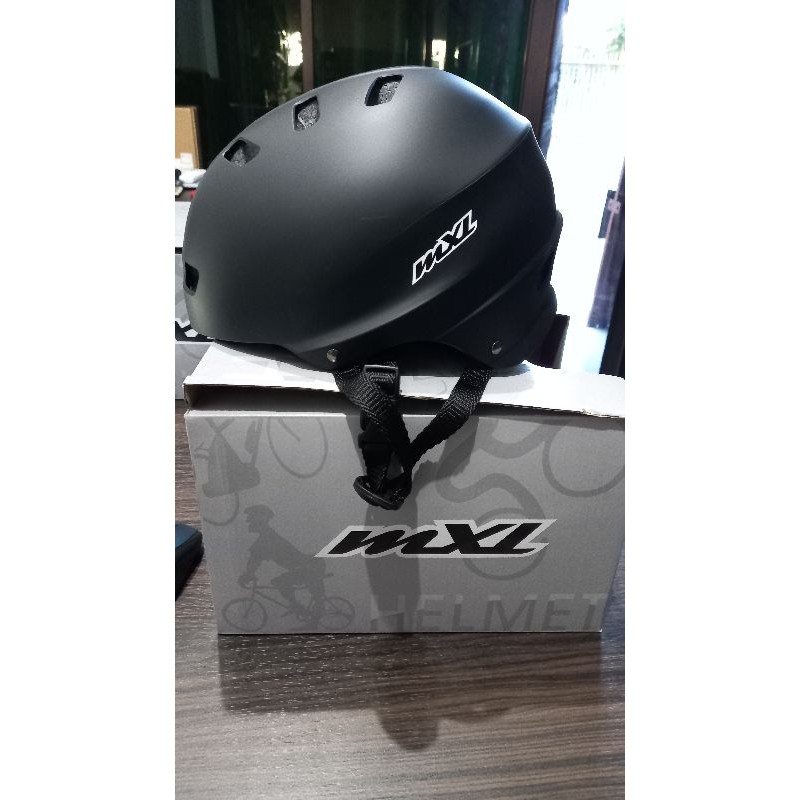 Helm Batok MXL 106