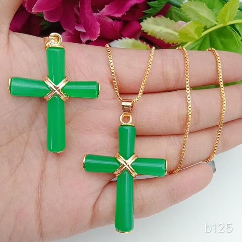 kalung liontin giok salib lapis emas terbaru