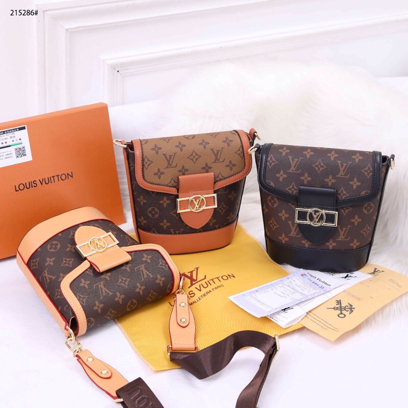 LV Dauphine Shoulder bag 215286