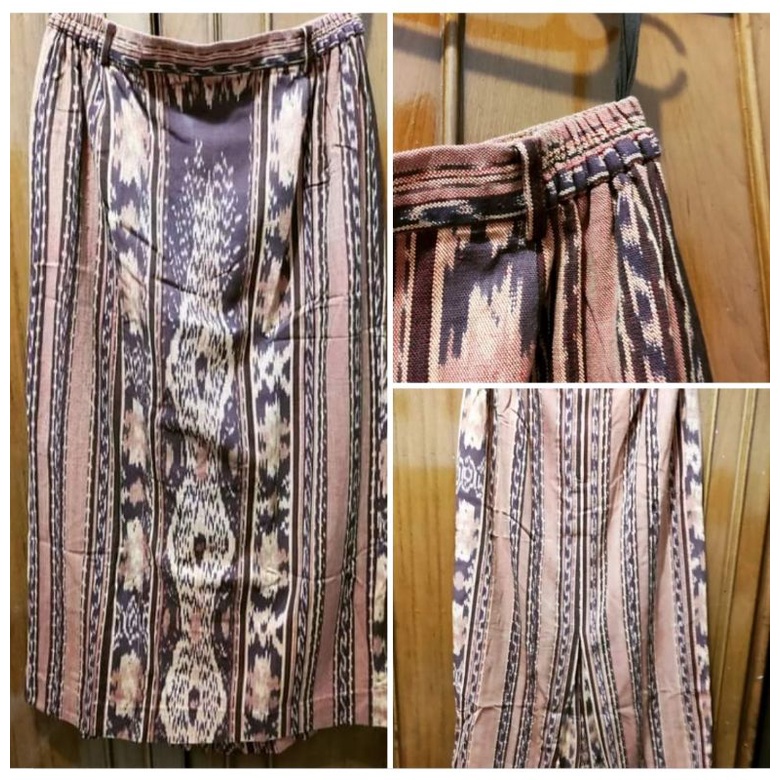 Rok panjang / Tenun FloresSecond 90%
Harga : 50.000 Rp
LP 82cm - 102cm rok karet/rempel belakang
PJ 