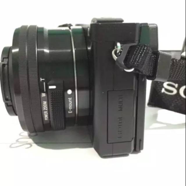 Sony A6000 Lensa KitE 16-50mm & Lensa Fix E 50mm F1.8