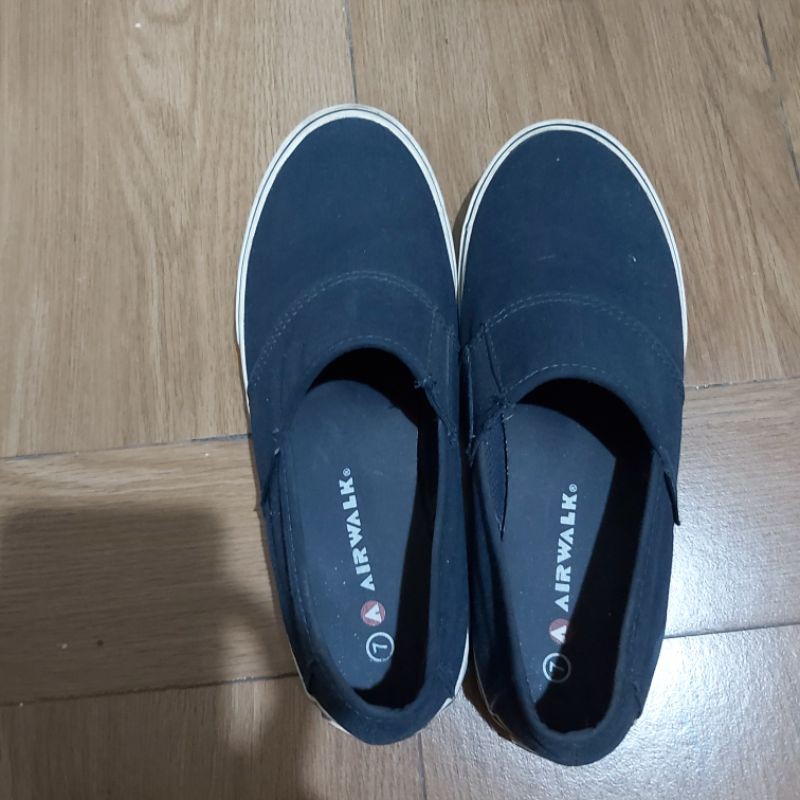 AIRWALK Navy Slip On Wanita | Sepatu Slip On Biru Tua size 7