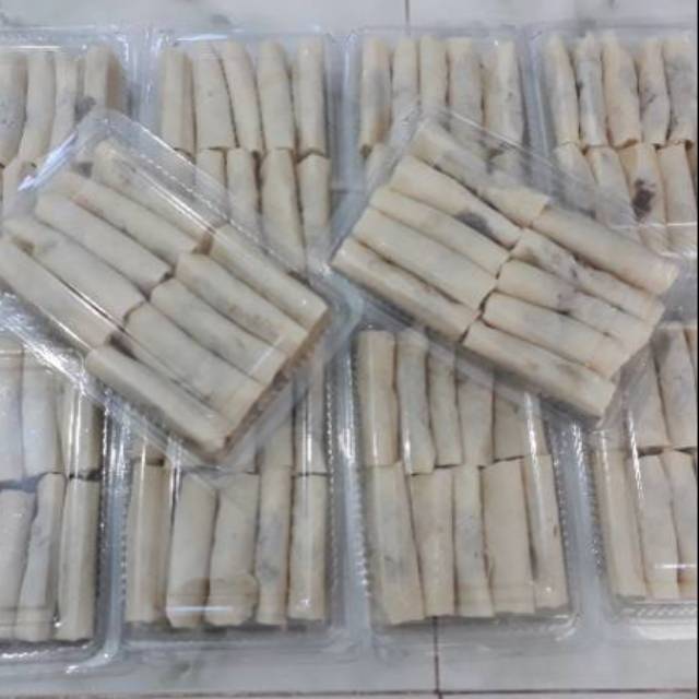 PISCOK FROZEN dan BANANA ROLL