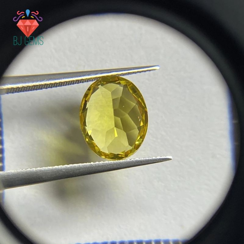 Batu Golden Yellow Safir 9 - 10 mm Oval Cutting Corundum Created