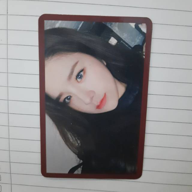 MMT LIMITED EXCLUSIVE PHOTOCARD LOONA HEEJIN