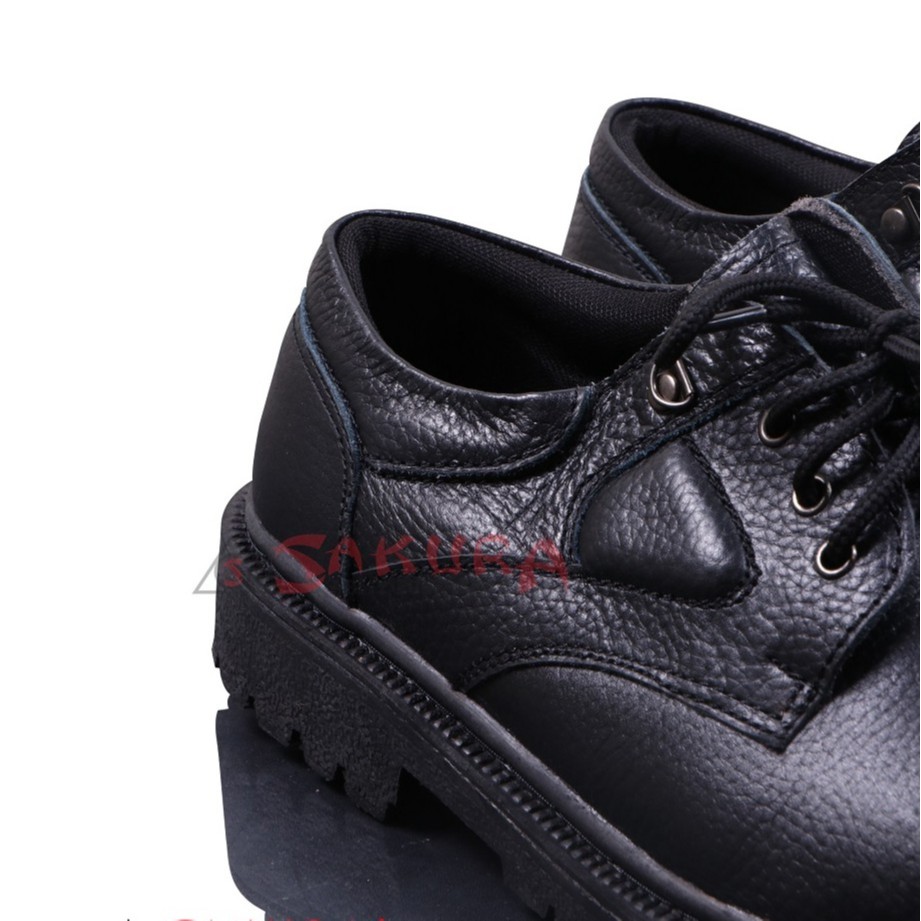 Sepatu Safety Ujung Besi World Cruiser 1837 Hitam