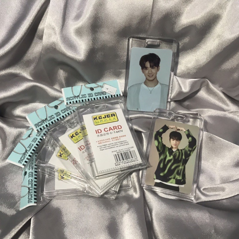 TOPLOADER ACRYLIC PHOTOCARD