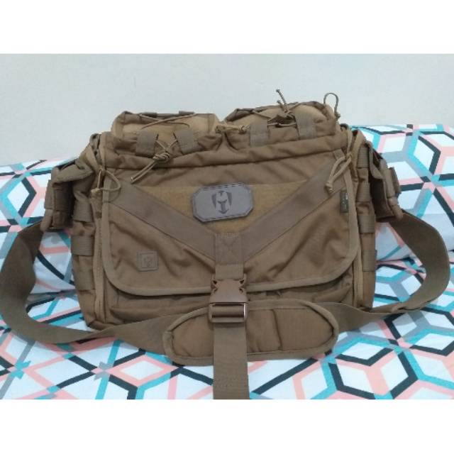 MOLAY FRONTLINE MESSENGER BAG (TAS SELEMPANG)
