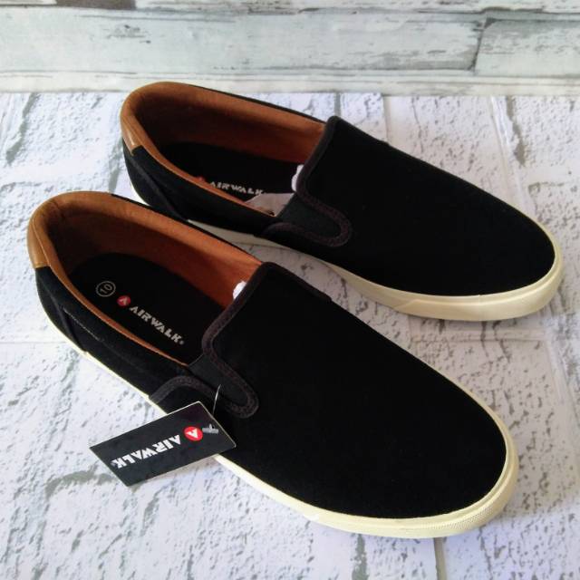 AIRWALK Jim Men's Slip On Shoes - Black/Camel