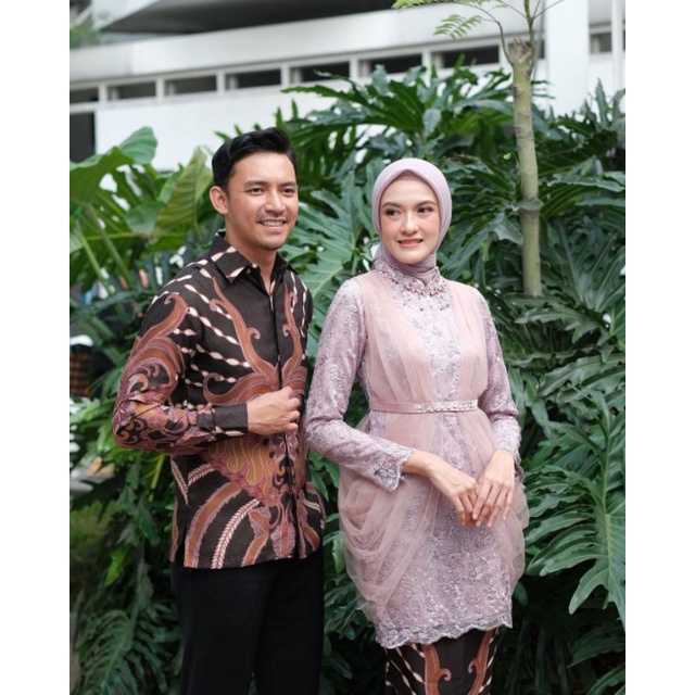 Batik Couple Kebaya Modern Kebaya Tunangan Lamaran Baju Wisuda Batik Brukat Terbaru