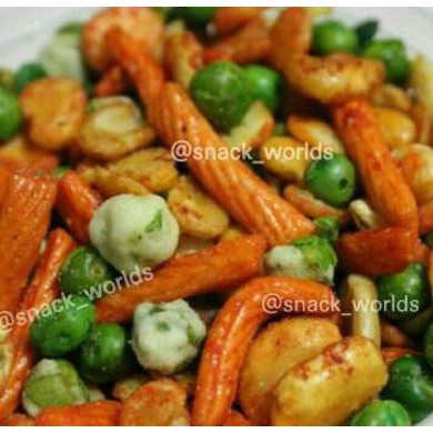 

Big Sale 1KG Kacang mix / kacang campur 5macam (1000gram) Diskon