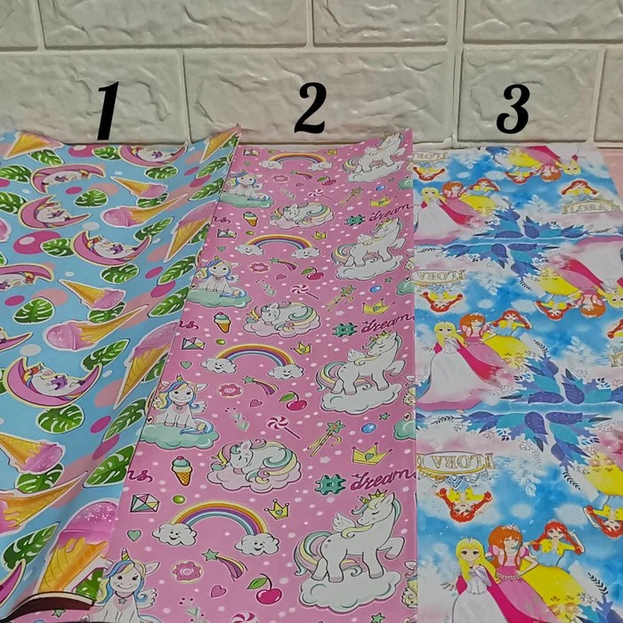 

Kertas Kado / Bungkus Kertas Kado