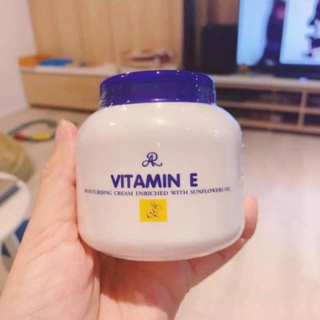 Vitamin E AR moisturising cream original