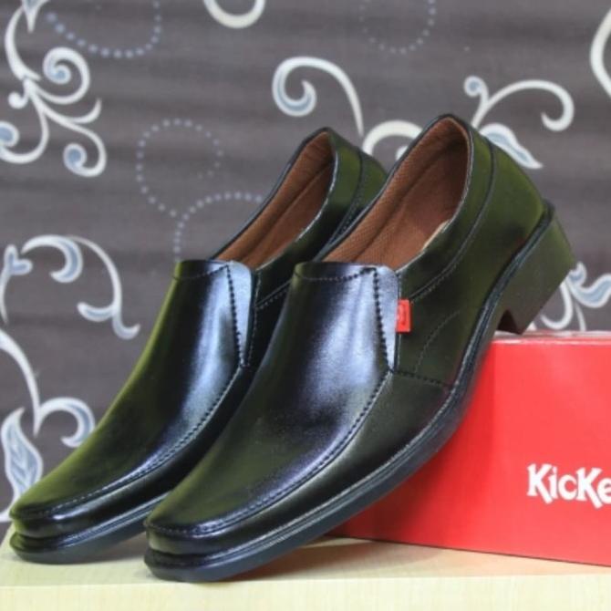 Sepatu Kickers Pantofel Pria / Sepatu Kantor Kickers Low Kulit Asli Promo Heboh| Serba Murah| Trendi| Premium| Import| Terlaris| Cuci Gudang| Stok Terbatas| Produk Terbaru| Terlaris| Sangat Laku| Baru| Hot||