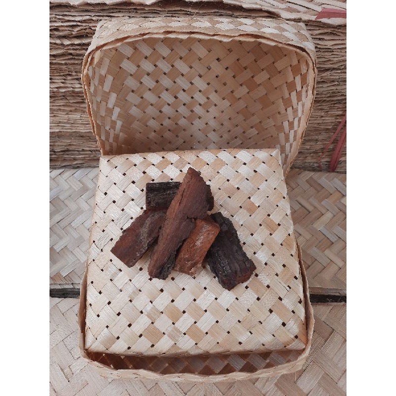 

besek bambu cantik ukuran 25x25 cm