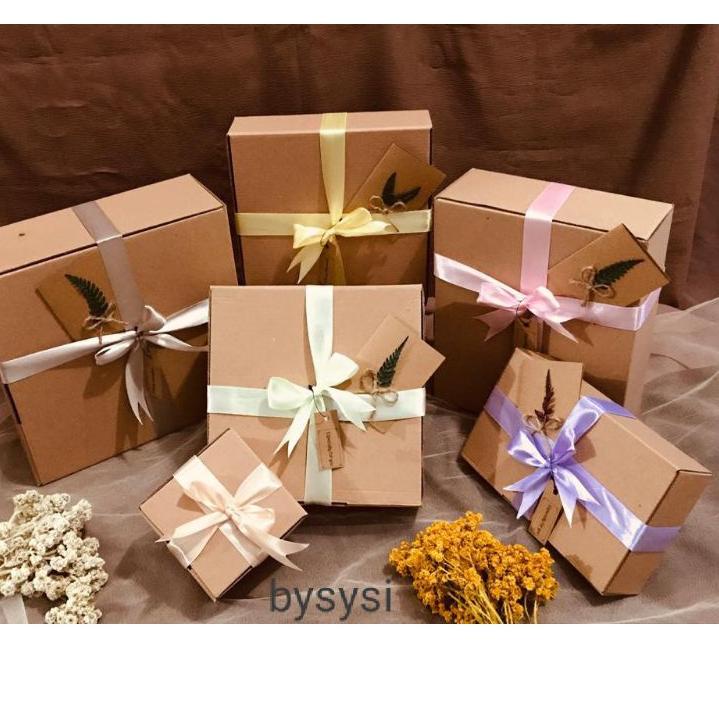

(PROMO C0Y52) Kotak Kado / Gift Box / Box Hampers / Kotak Kado Easthetic / Packaging hadiah / Bungkus Kado / Hampers Lebaran ❂