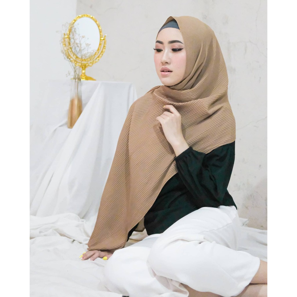 PASHMINA PLISKIT FULL  CERUTY  JAHIT TEPI, PASHMINA CERUTY BABYDOLL FULL PLISKET PLEATED SHAWL