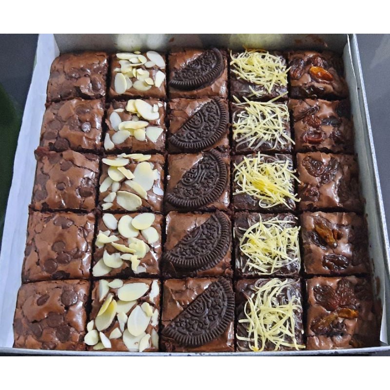 

Fudgy Brownies classic