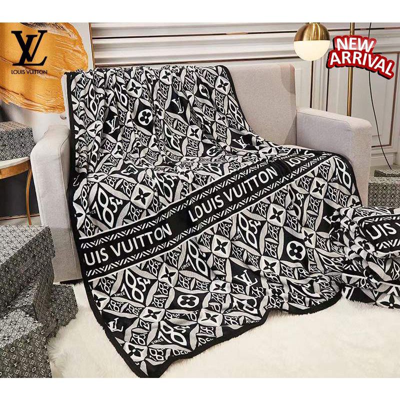 SELIMUT LVI Black DEWASA BAHAN IMPORT LEMBUT UK 150 X200(INCLUTE BOX)