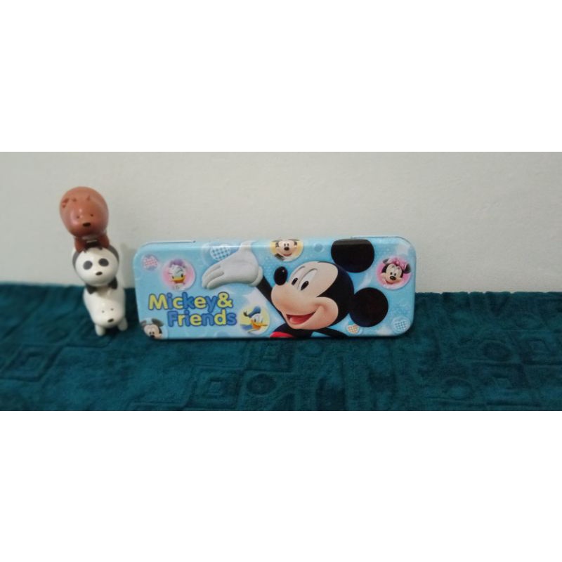 

Kotak Pensil Mickey Mous e