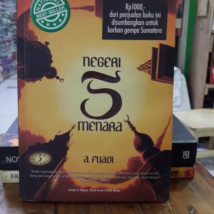 Buku Novel Negeri 5 Menara - Ahmad Fuadi