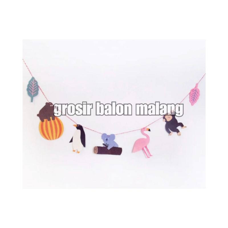 bunting flag banner hewan animal jungle monyet