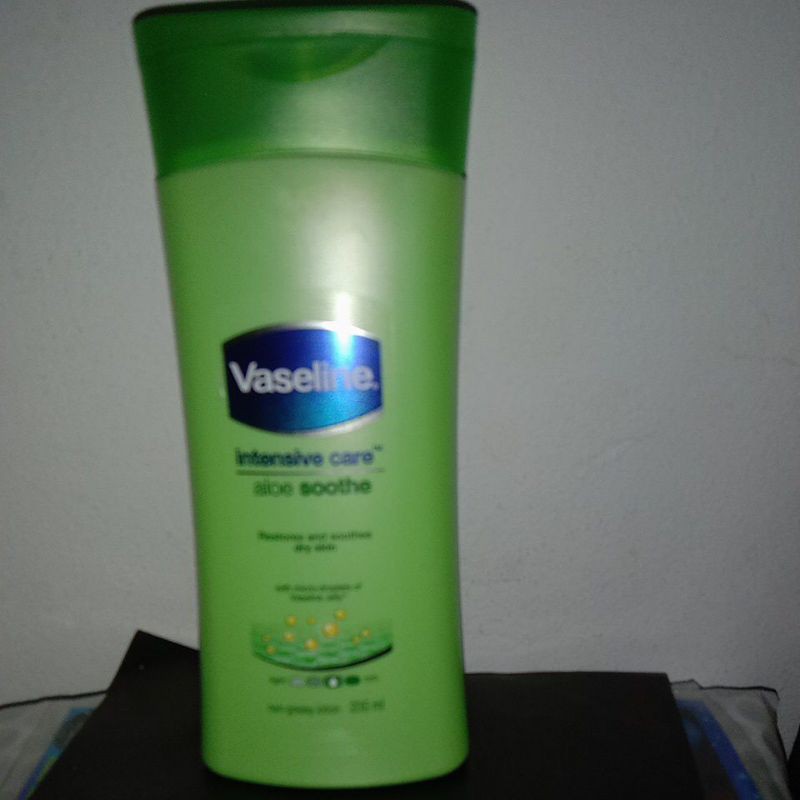vaseline hand body (200 ml)