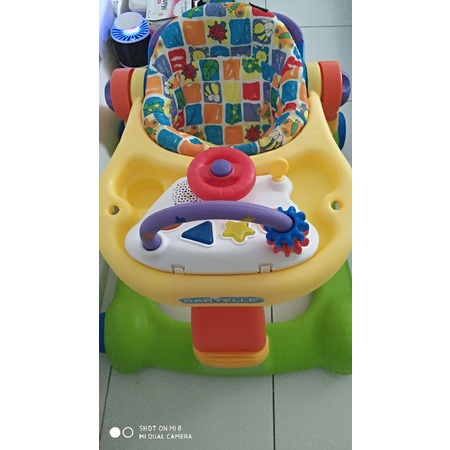 Preloved Baby walker babyelle