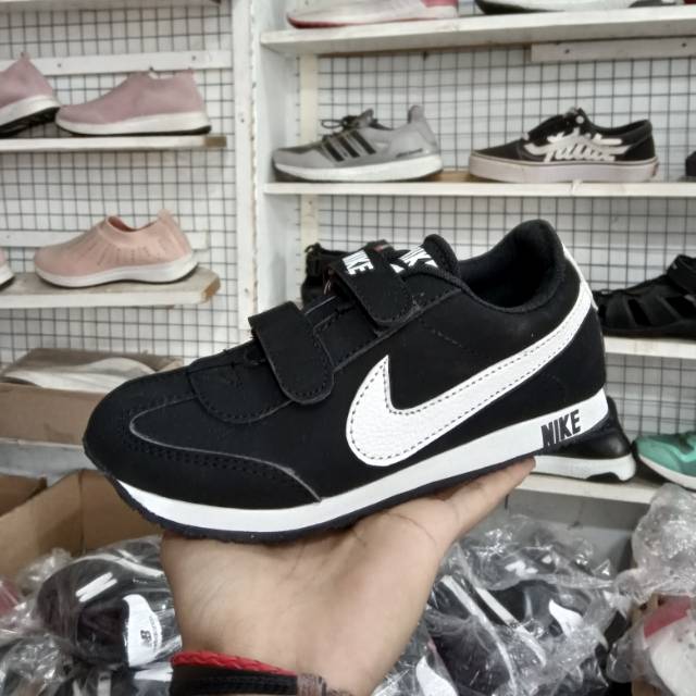 Sepatu Anak Sekolah Sepatu Nike Model Velcro Hitam List Putih Imvort