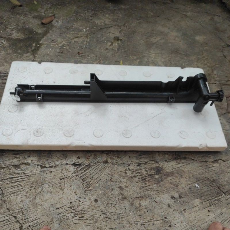 upper tank radiator pajero/triton top tank/tutup radiator pajero triton