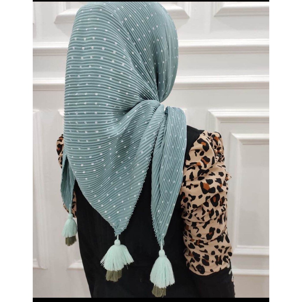 SEGIEMPAT PLISKET POLKADOT / HIJAB SEGI EMPAT BANDUL / SEGIEMPAT INSTAN