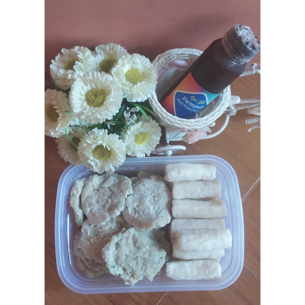 

Pempek AyuTjik paket Kulit Ikan Tenggiri Besar, lenjer kecil