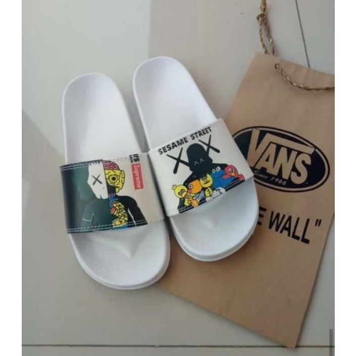 Sendal uniqlo sesame street supreme Unisex Sandal KAWS Uniqlo, sandal off-White Sandal Pria Wanita