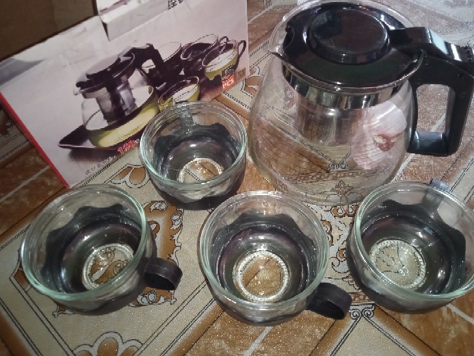 Teapot / Teko Set Gelas Bahan Kaca + Penyaringan / 5 In 1 / Dapat 1 Teko Dan 4 Gelas (perabotan)