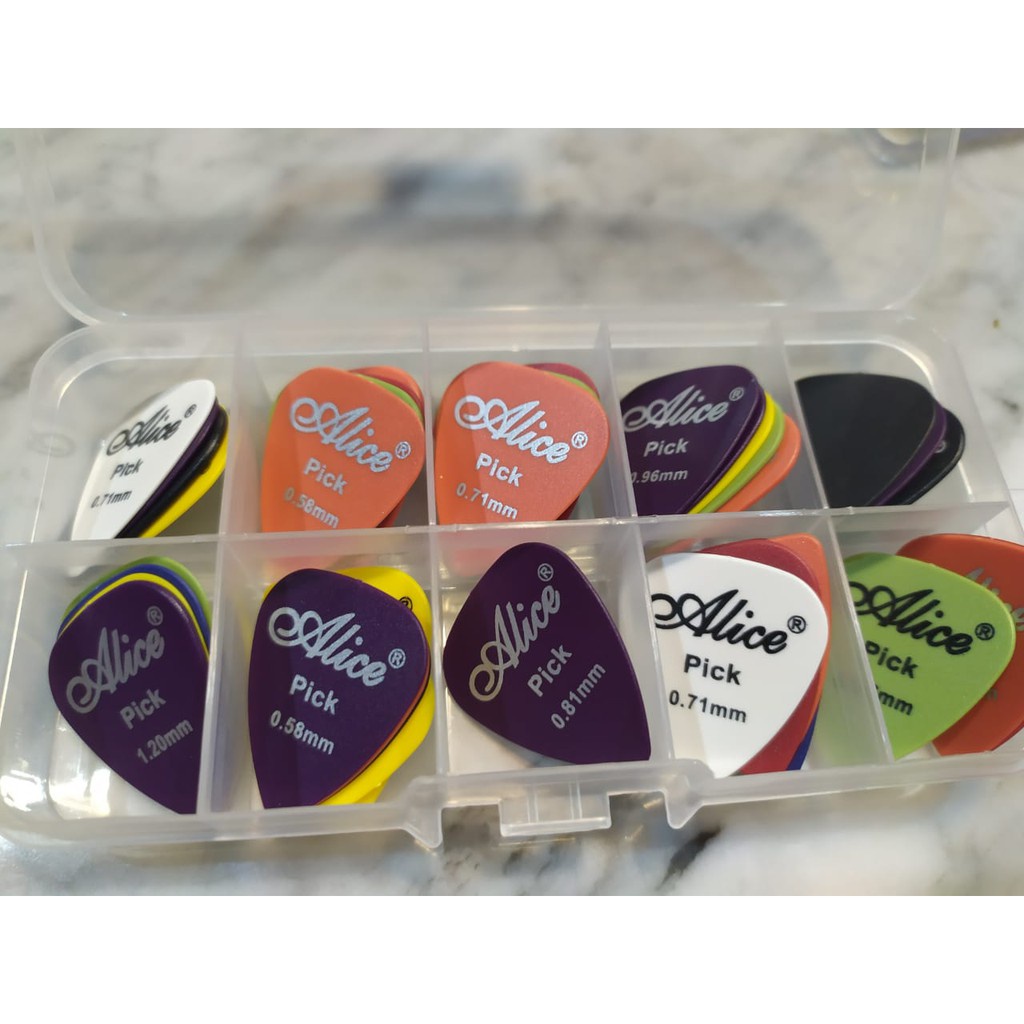 (COD) 1pcs Pick Gitar ALICE anti selip Plectrum Celluloid Ukuran 0.46mm, 1.20mm, 0.81mm, 1.50mm, 0.5