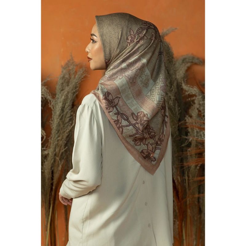 preloved zytadelia papua series "korowai"