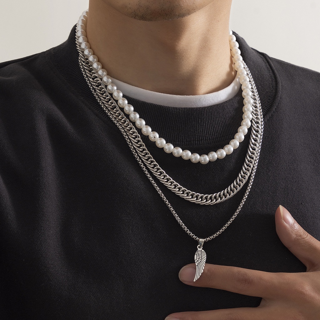 Kalung Rantai Multilayer Liontin Bulu Aksen Mutiara Gaya Retro Eropa Amerika Untuk Pria
