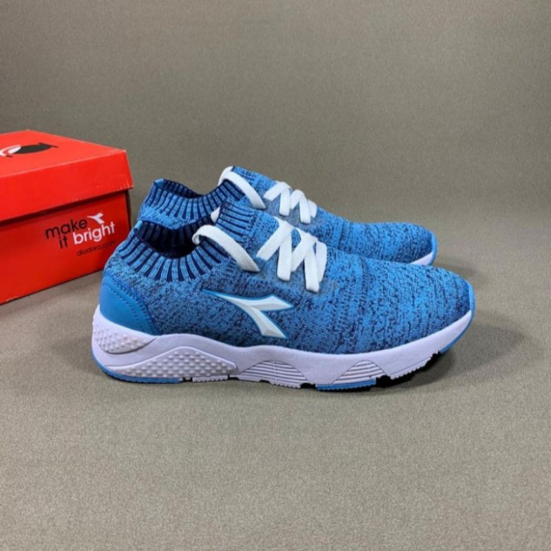 Sale 70% Sepatu Running Original Diadora Wanita Ilario Blue BNIB Termurah