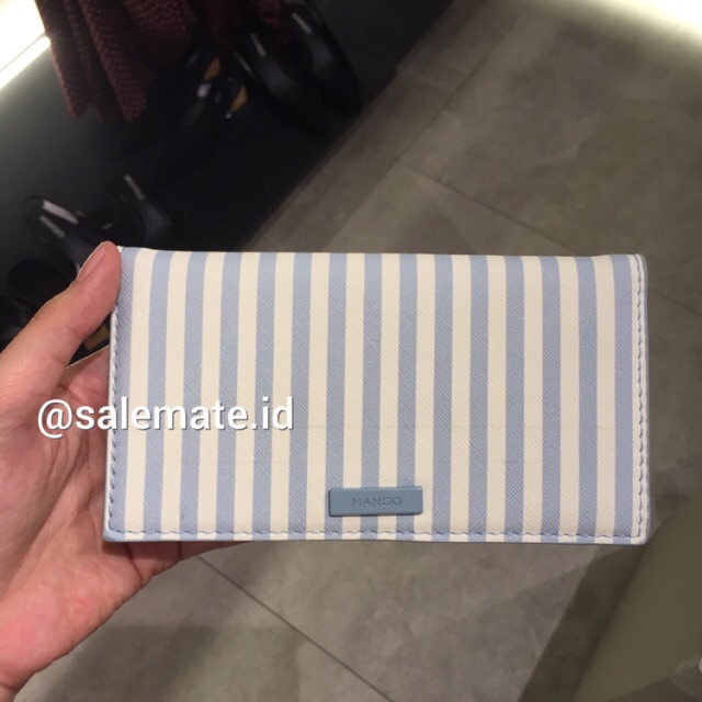 Mango Printed Lips Purse