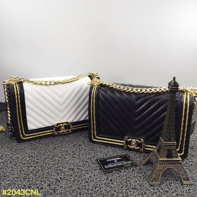 Chanel Leboy Gold Trim 2043CNL-tas fashion wanita-tasleboy- tokoyannti