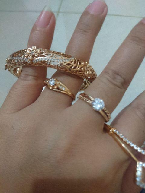  Gelang  Serut  Lapis Emas  SS 959 OC Gantung Love Gold Merek 