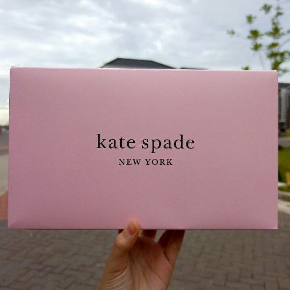 

Kate Spade Logo Pink Medium Gift Box || KATE SPADE