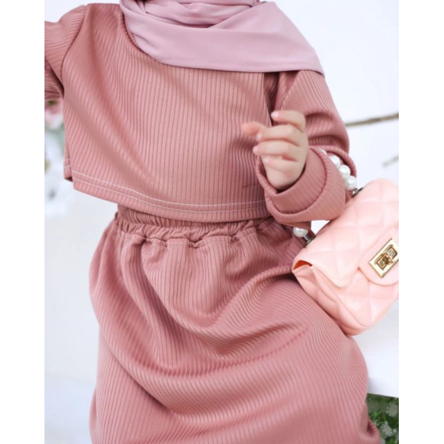 MILLIE SET CROP TOP SETELAN ANAK PEREMPUAN BEUZEE