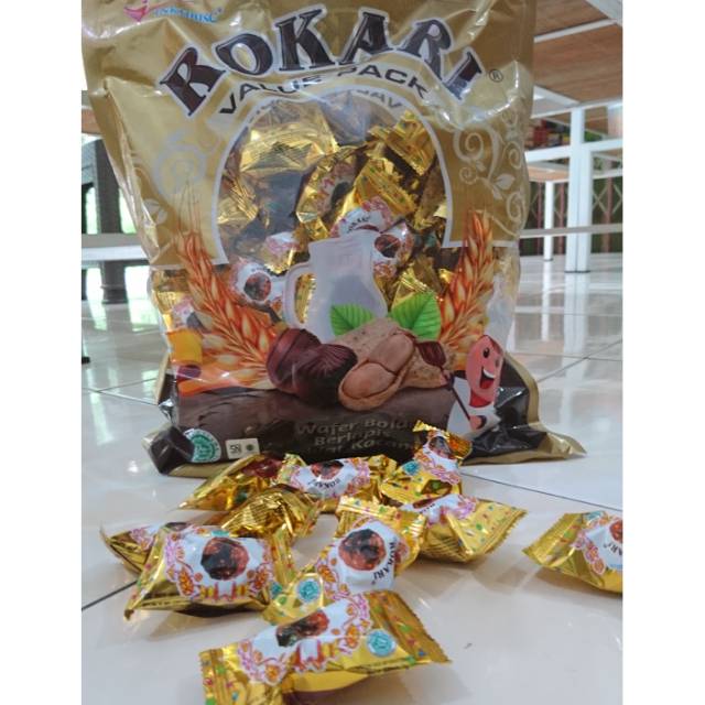 

ROKARI WAFER BOLA BERLAPIS COKLAT KACANG