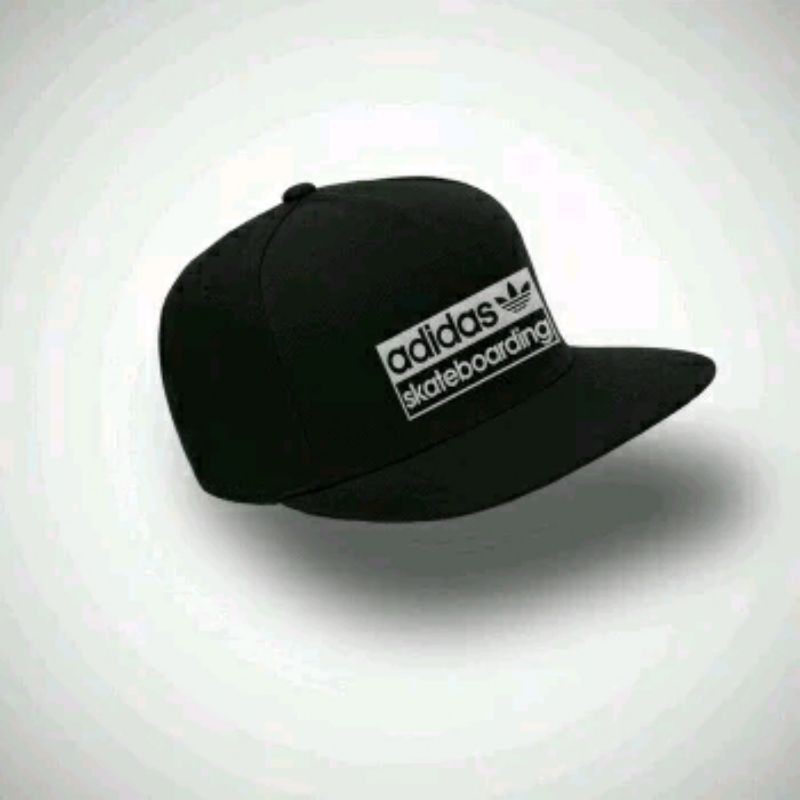 TOPI SNAPBACK ADIDAS