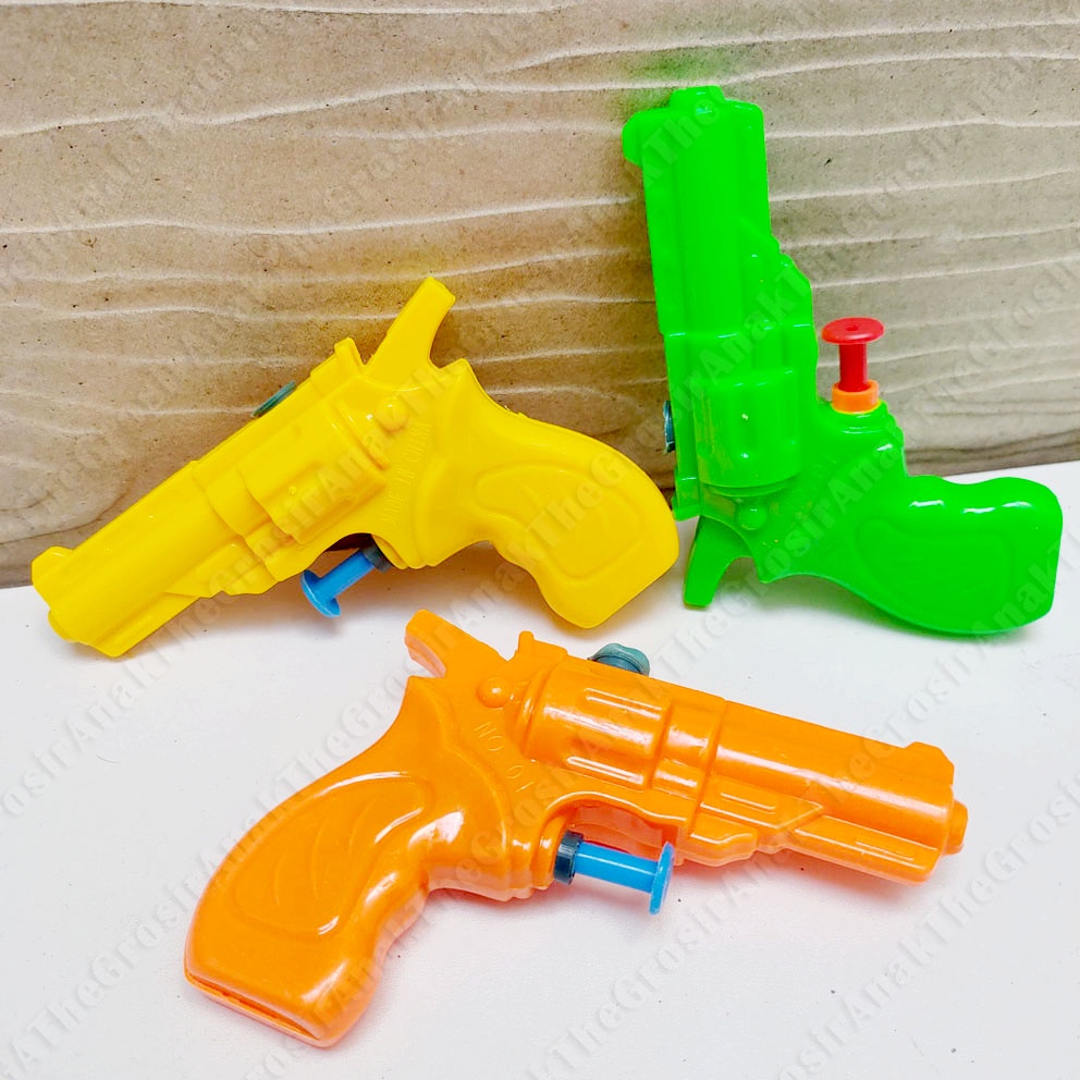 PISTOL AIR PELUIT WARNA RANDOM MAINAN TEMBAK WATER BLASTER