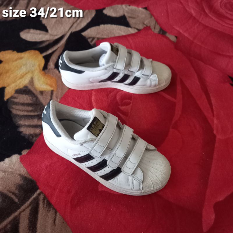 Second adias superstar size 34